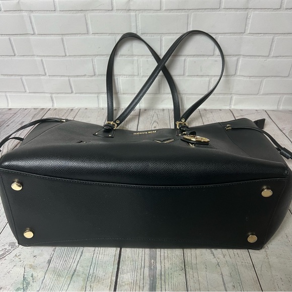 Michael Kors Limited Edition Voyager Love Tote Bag Black Stud Large Purse NWT - Picture 14 of 16